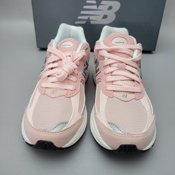New Balance 2002R Pink Sand Sneakers GC2002SK GS Youth Size 4 Womens 5.5 - Picture 4 of 11